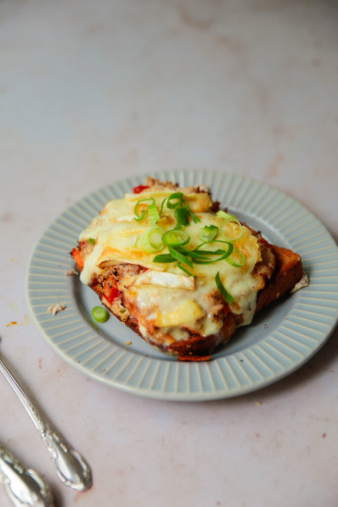 Toast au thon gratinée