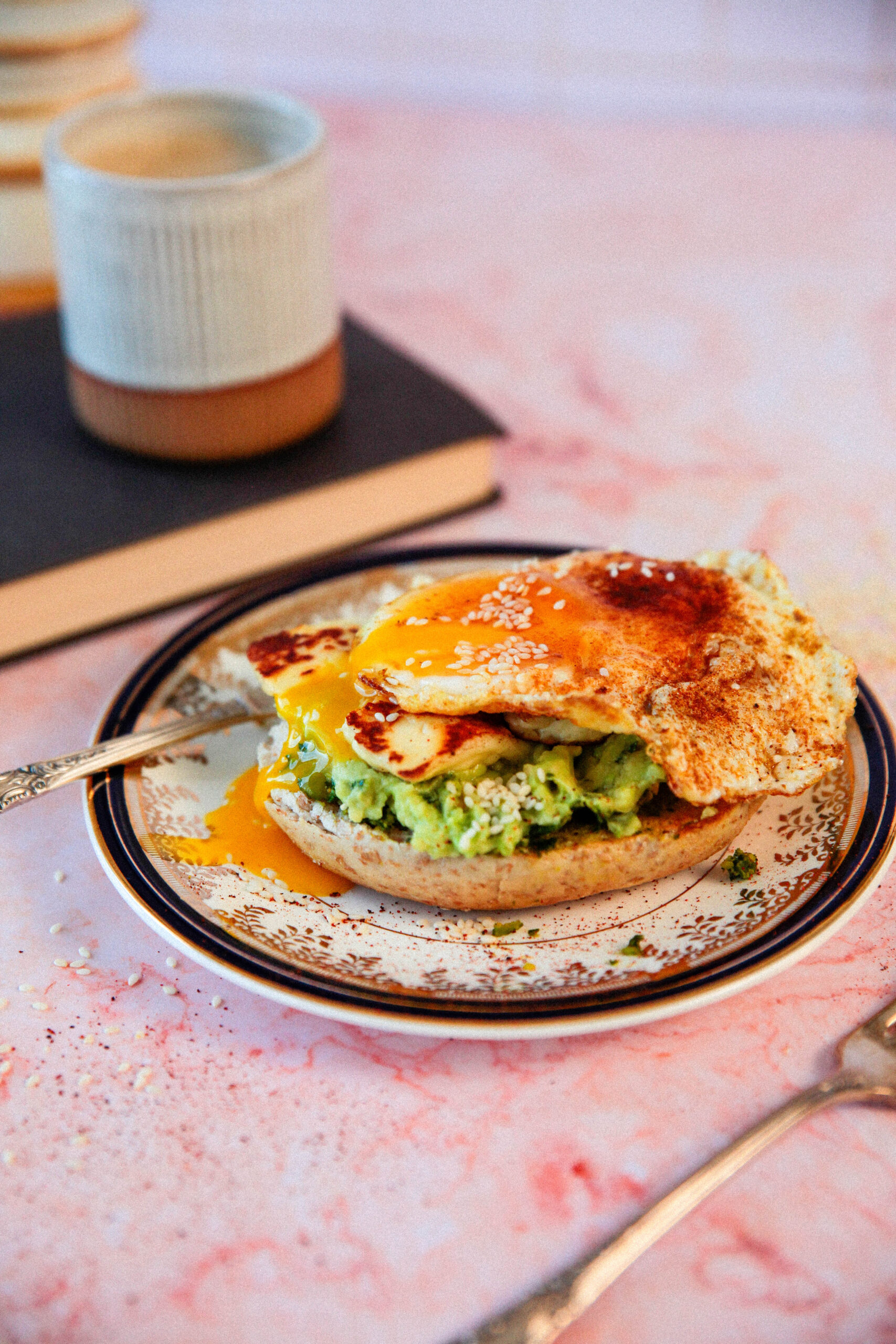 Toast avocat et halloumi PASSION BOUFFE