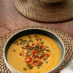 Potage crémeux courge musquée et halloumi